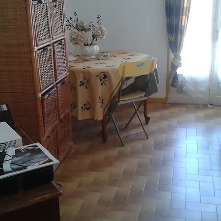 Stephanie Apartment